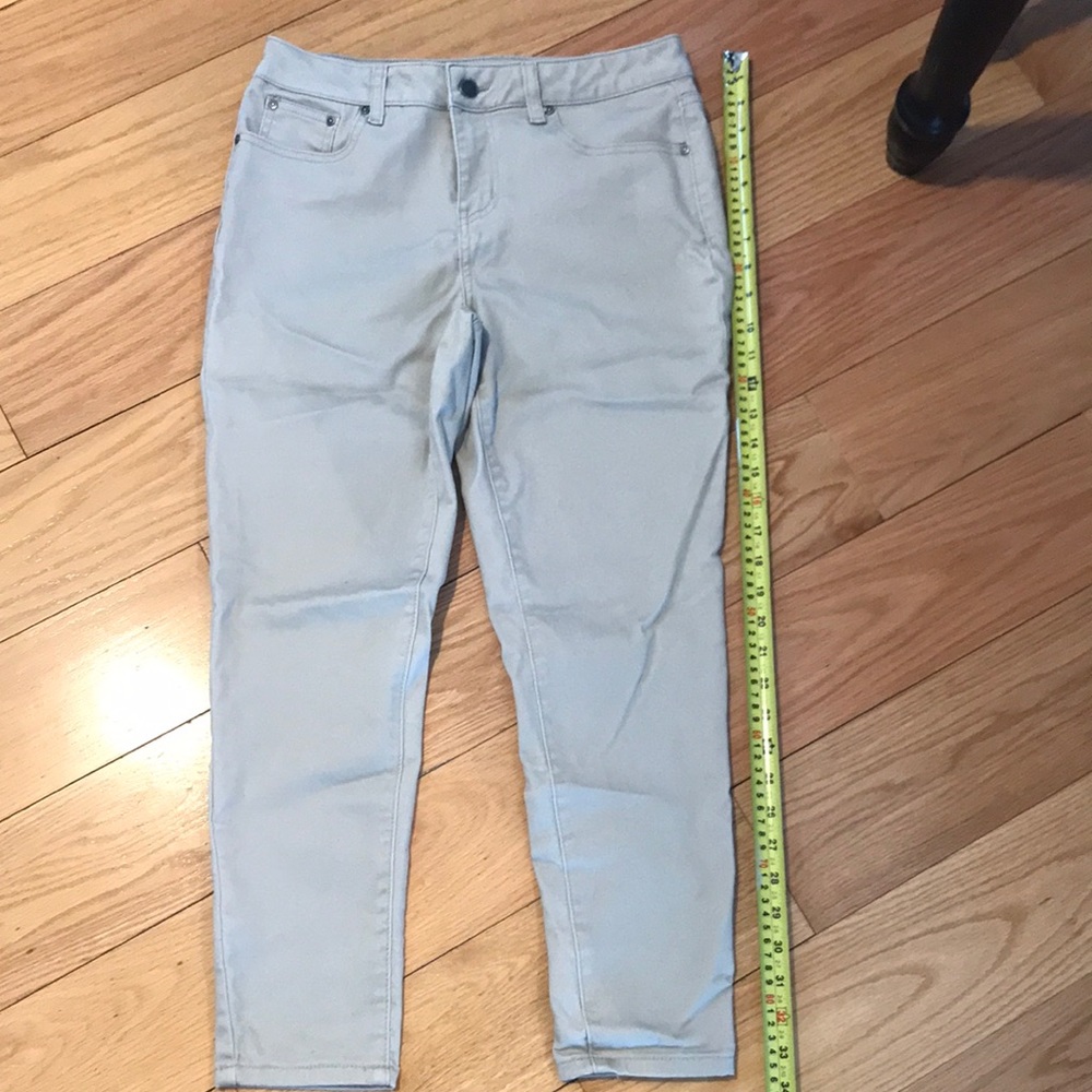 Khaki skinny pants